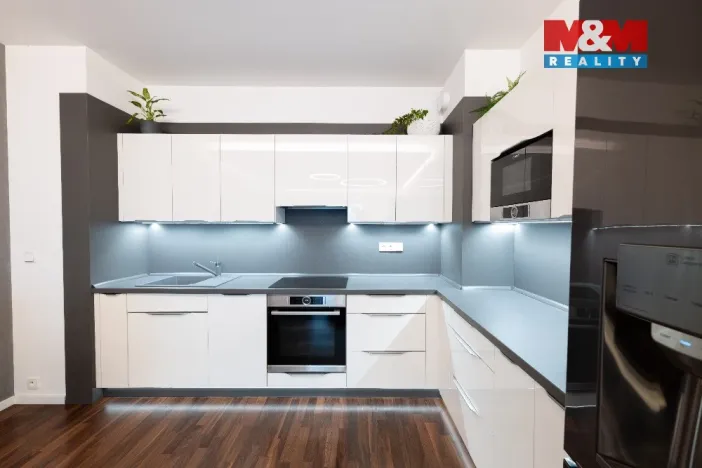 Prodej bytu 3+kk, Praha, Novovysočanská, 67 m2