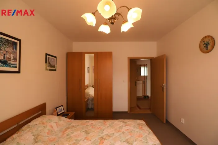 Pronájem bytu 2+kk, Karlovy Vary - Drahovice, Waldertova, 61 m2