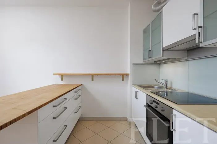 Pronájem bytu 1+kk, Praha - Záběhlice, Mattioliho, 32 m2