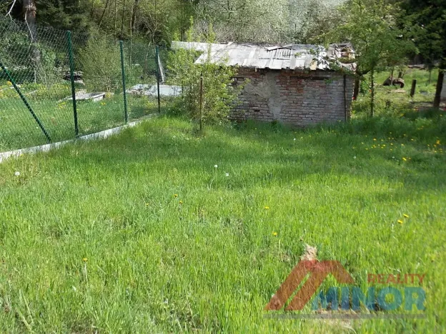 Prodej zahrady, Slaný, Husova, 975 m2