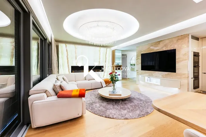 Prodej bytu 4+kk, Praha - Karlín, Karolinská, 200 m2