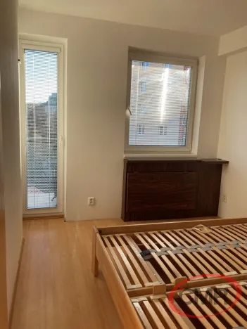 Pronájem bytu 2+kk, Praha, Choceradská, 59 m2