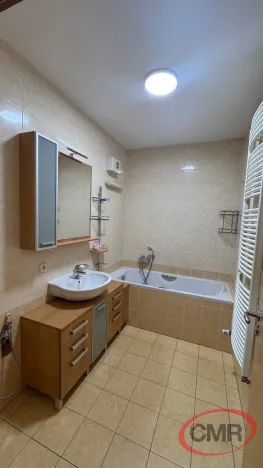 Pronájem bytu 2+kk, Praha, Choceradská, 59 m2