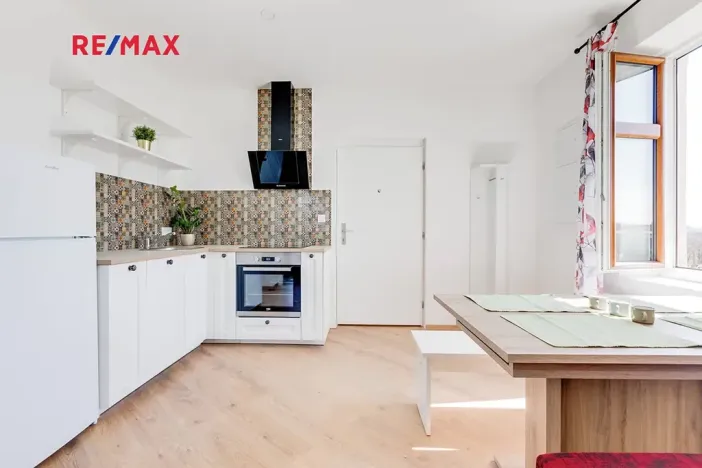 Prodej rodinného domu, Praha - Malešice, Bakalářská, 320 m2