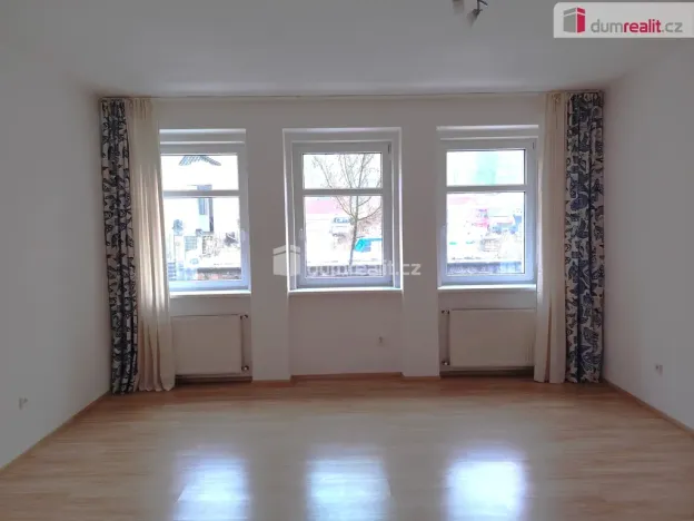 Pronájem bytu 3+1, Děčín - Děčín I-Děčín, Sládkova, 85 m2