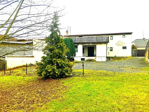 Prodej kanceláře, Zápy, 260 m2