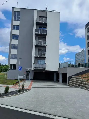 Pronájem bytu 1+kk, Praha - Hloubětín, Za černým mostem, 36 m2