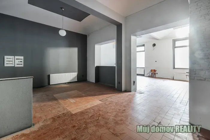 Pronájem restaurace, Praha - Libeň, Sokolovská, 120 m2