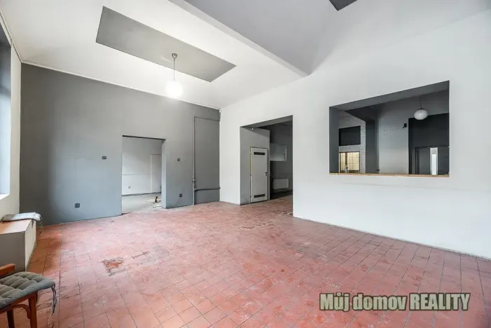 Pronájem restaurace, Praha - Libeň, Sokolovská, 120 m2