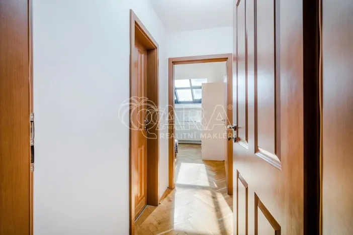 Pronájem bytu 2+kk, Praha - Vinohrady, Francouzská, 45 m2