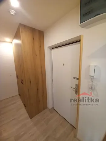 Pronájem bytu 1+1, Opava - Kateřinky, Edvarda Beneše, 35 m2