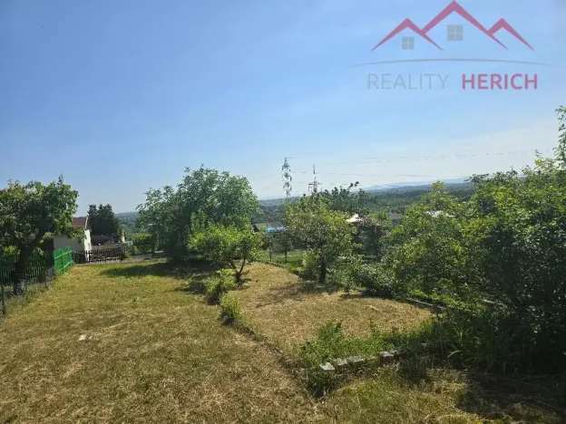 Prodej zahrady, Údlice, 390 m2