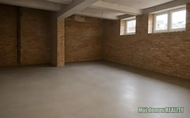 Pronájem obchodního prostoru, Praha - Libeň, náměstí Dr. Václava Holého, 300 m2