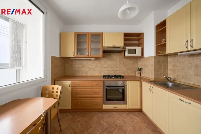 Pronájem bytu 2+1, Pardubice - Zelené Předměstí, nábřeží Závodu míru, 59 m2