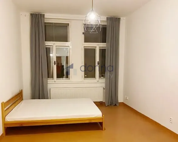 Pronájem bytu 1+kk, Praha, Grafická, 37 m2