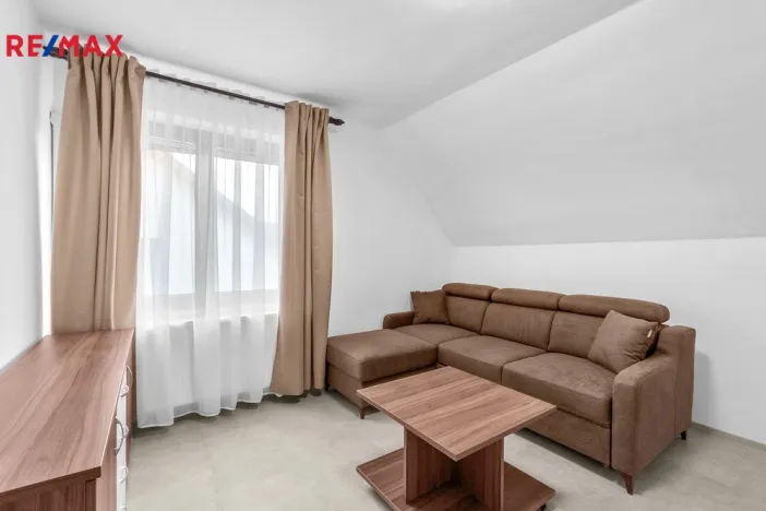 Prodej rodinného domu, Smiřice, Husova, 250 m2