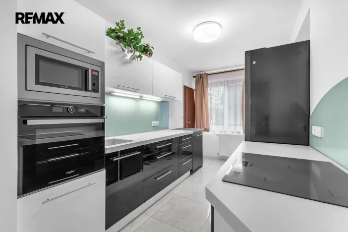 Prodej rodinného domu, Smiřice, Husova, 250 m2