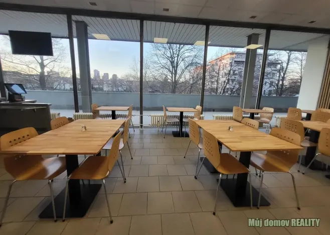 Pronájem restaurace, Praha - Strašnice, V olšinách, 150 m2