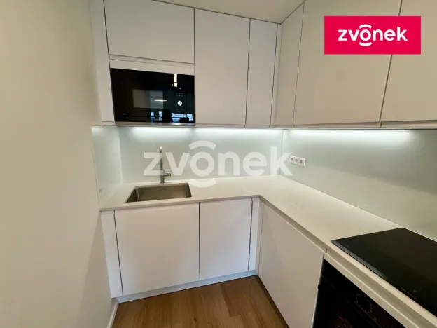 Pronájem bytu 2+kk, Zlín, Nad Stráněmi, 59 m2