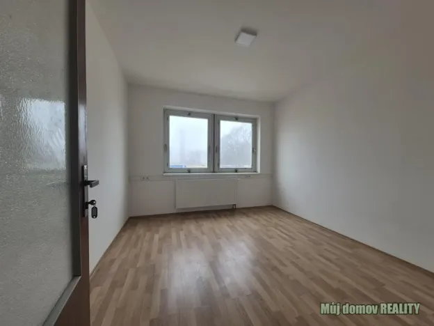 Pronájem ubytování, Praha - Uhříněves, Přátelství, 626 m2