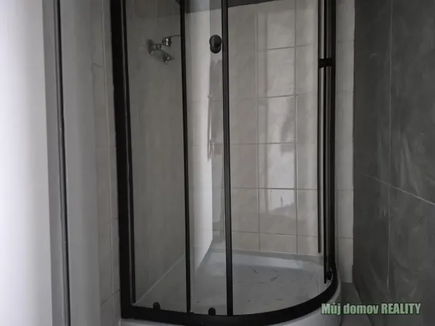 Pronájem ubytování, Praha - Uhříněves, Přátelství, 626 m2