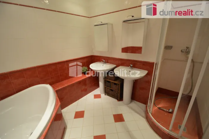 Pronájem bytu 4+1, Praha - Vinohrady, Čerchovská, 20 m2