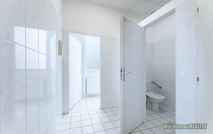 Pronájem kanceláře, Praha - Strašnice, V olšinách, 50 m2