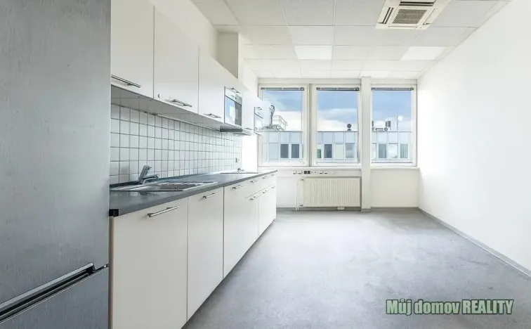 Pronájem kanceláře, Praha - Strašnice, V olšinách, 100 m2