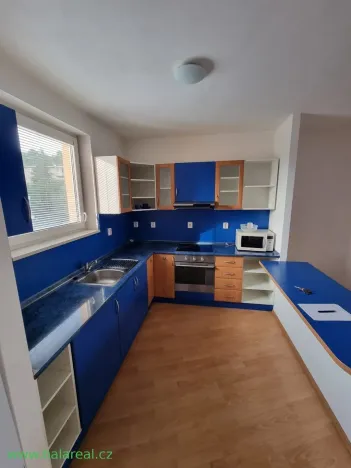 Pronájem atypického bytu, Brno - Židenice, Bělohorská, 84 m2