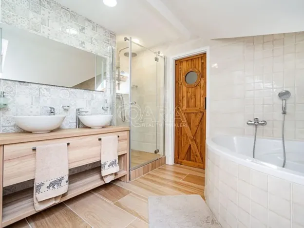 Prodej bytu 6+kk a větší, Kralupy nad Vltavou, Horymírova, 124 m2