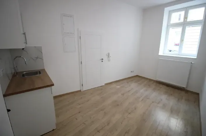 Pronájem kanceláře, Praha - Nusle, Mojmírova, 14 m2