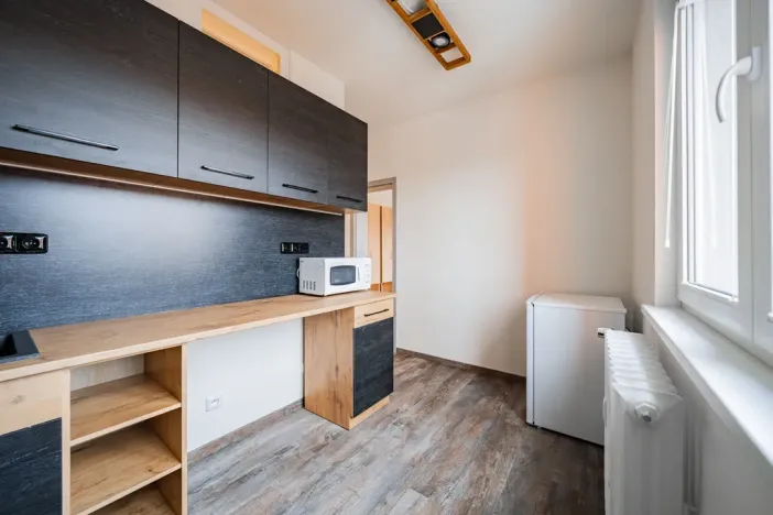 Pronájem bytu 2+1, Praha - Vokovice, Arabská, 54 m2