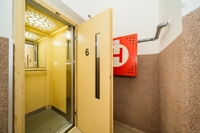 Pronájem bytu 2+1, Praha - Vokovice, Arabská, 54 m2