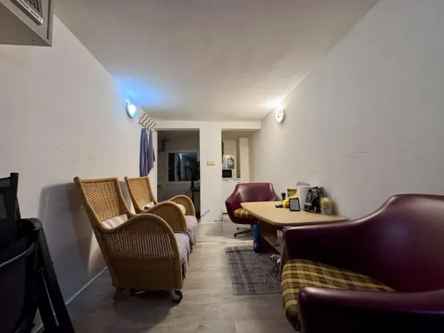 Pronájem obchodního prostoru, Praha - Libeň, Pod Kotlaskou, 100 m2