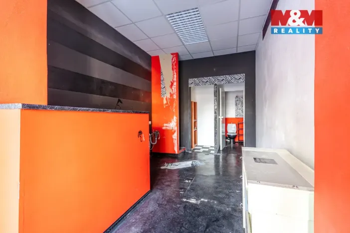 Pronájem obchodního prostoru, Nový Bor, Tř. T. G. Masaryka, 28 m2