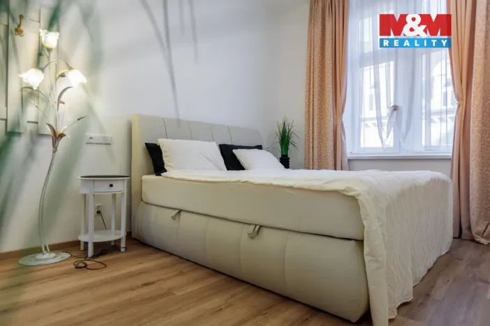 Prodej bytu 2+1, Karlovy Vary, Bělehradská, 96 m2