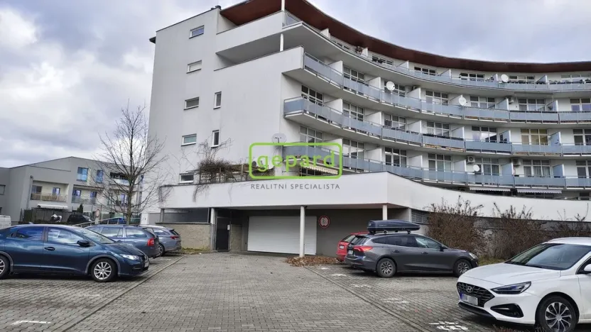 Prodej garážového stání, Brno - Slatina, Lučiny, 12 m2