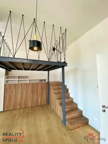 Pronájem bytu 2+kk, Ostrava - Moravská Ostrava, Křižíkova, 44 m2