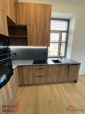 Pronájem bytu 2+kk, Ostrava - Moravská Ostrava, Křižíkova, 44 m2