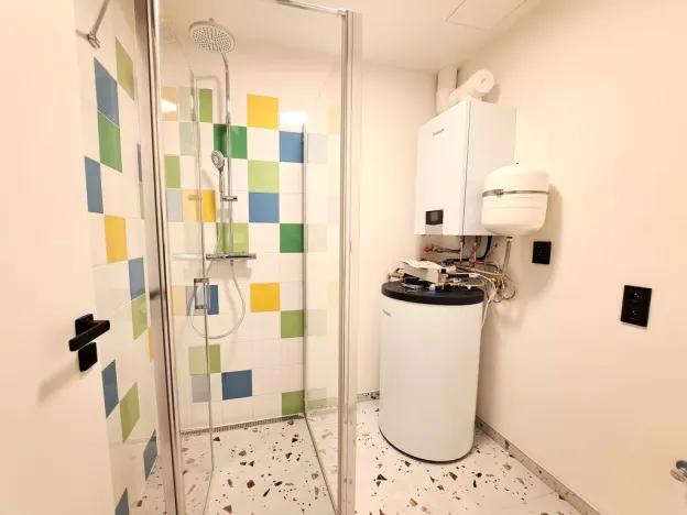 Prodej rodinného domu, Stochov, náměstí u dubu, 96 m2