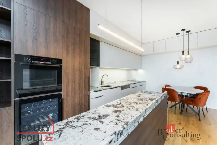 Pronájem bytu 2+kk, Praha - Smíchov, Podbělohorská, 62 m2