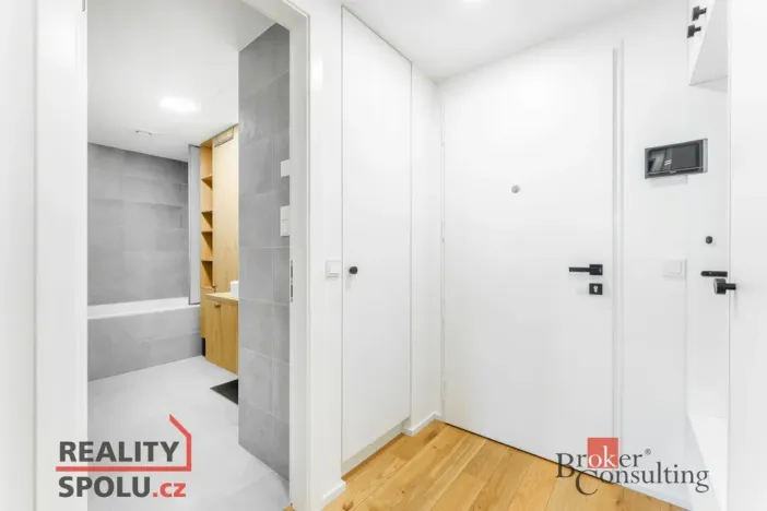 Pronájem bytu 2+kk, Praha - Smíchov, Podbělohorská, 62 m2