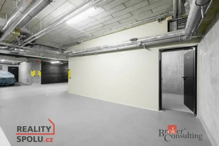 Pronájem bytu 2+kk, Praha - Smíchov, Podbělohorská, 62 m2