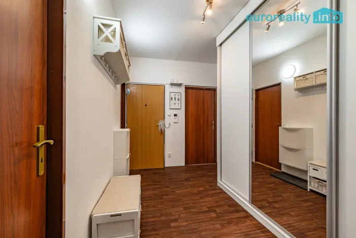 Prodej bytu 3+1, Horní Slavkov, Dlouhá, 65 m2