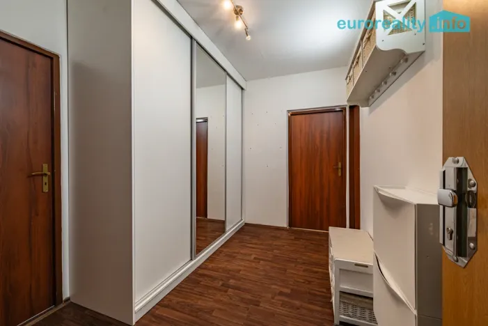 Prodej bytu 3+1, Horní Slavkov, Dlouhá, 65 m2