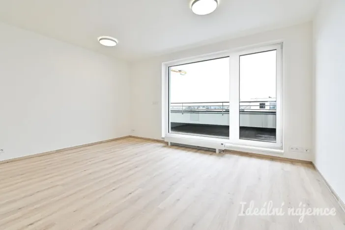 Pronájem bytu 1+kk, 33 m2