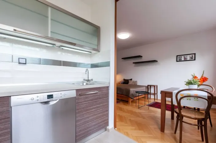 Pronájem bytu 1+1, Praha - Smíchov, K vodojemu, 33 m2