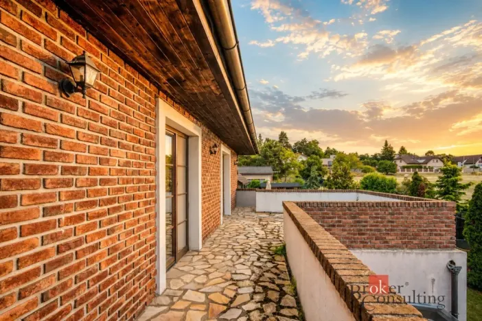 Prodej rodinného domu, Praha - Horní Počernice, Zárybnická, 307 m2
