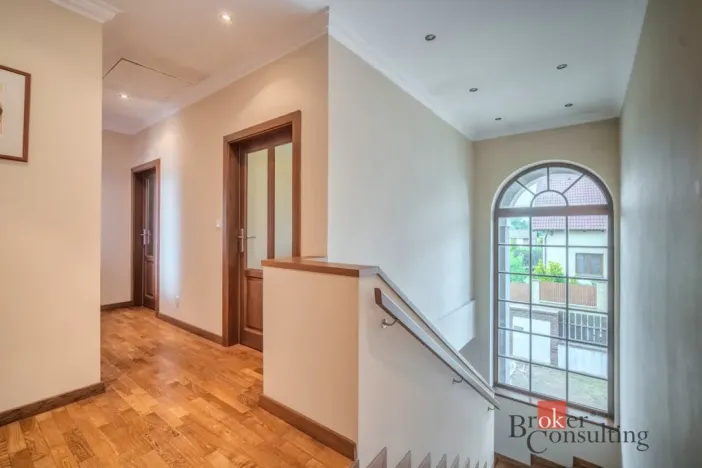 Prodej rodinného domu, Praha - Horní Počernice, Zárybnická, 307 m2