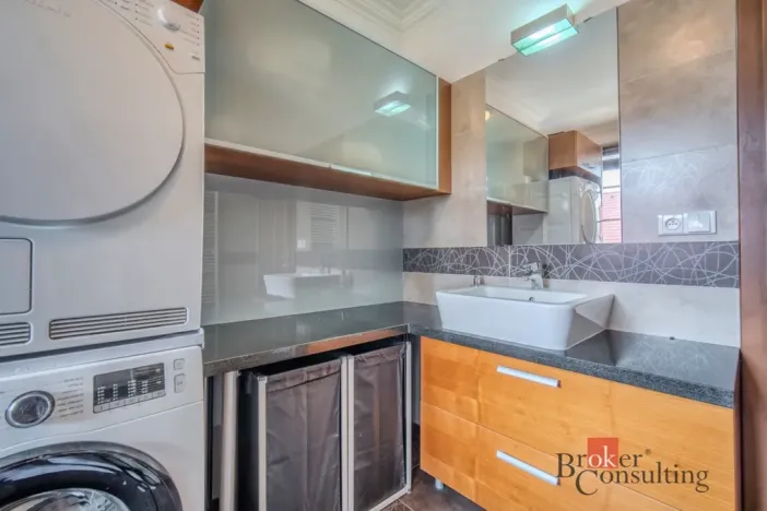 Prodej rodinného domu, Praha - Horní Počernice, Zárybnická, 307 m2